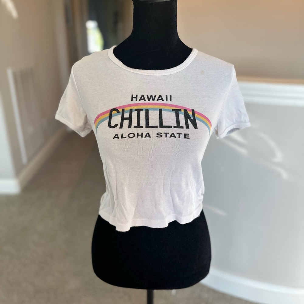 Hawaii Chillin Cropped Shirt